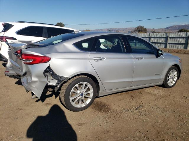 3FA6P0LU5KR106456 - 2019 FORD FUSION SE SILVER photo 3