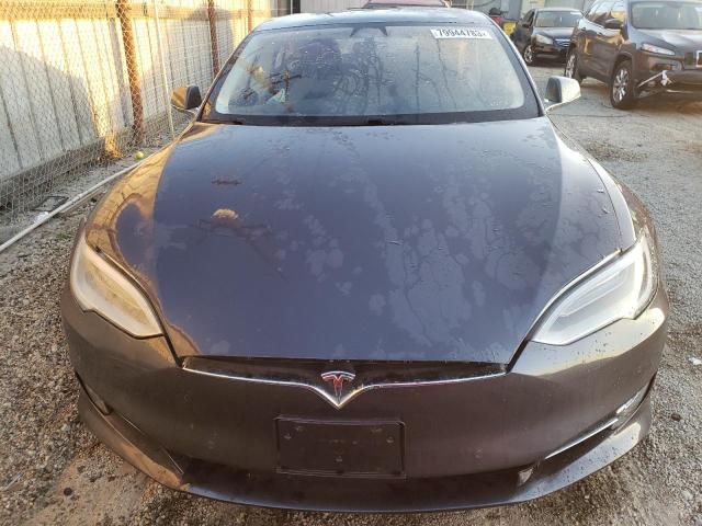 5YJSA1E29JF294586 - 2018 TESLA MODEL S ნაცრისფერი ფოტო 5