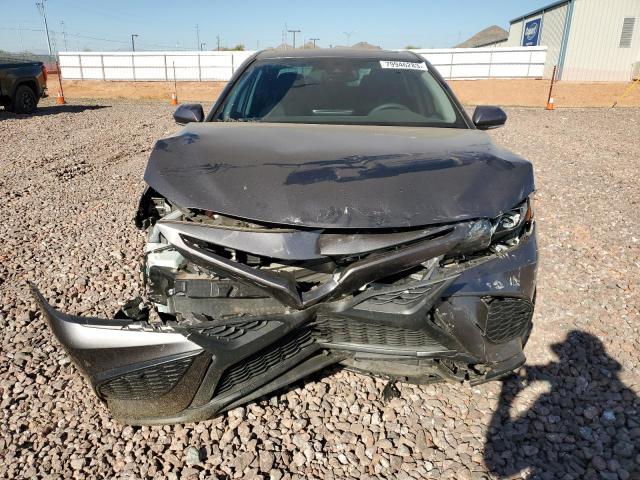 4T1S31AK5MU568440 - 2021 TOYOTA CAMRY SE GRAY photo 5