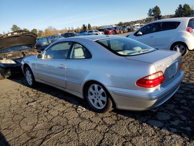 WDBLJ65G52F196521 - 2002 MERCEDES-BENZ CLK 320 SILVER photo 2