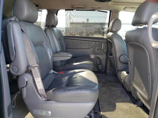 5TDZA22CX4S048292 - 2004 TOYOTA SIENNA XLE GRAY photo 11