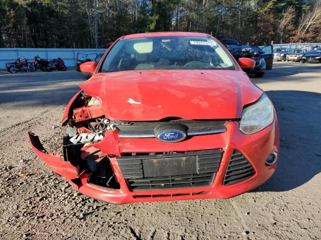 1FAHP3K26CL113734 - 2012 FORD FOCUS SE RED photo 5