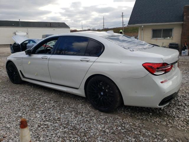 WBA7J2C36HG497830 - 2017 BMW 740 XE WHITE photo 2