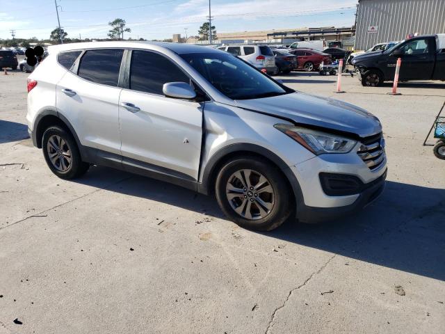 5XYZT3LB1GG361870 - 2016 HYUNDAI SANTA FE S SILVER photo 4