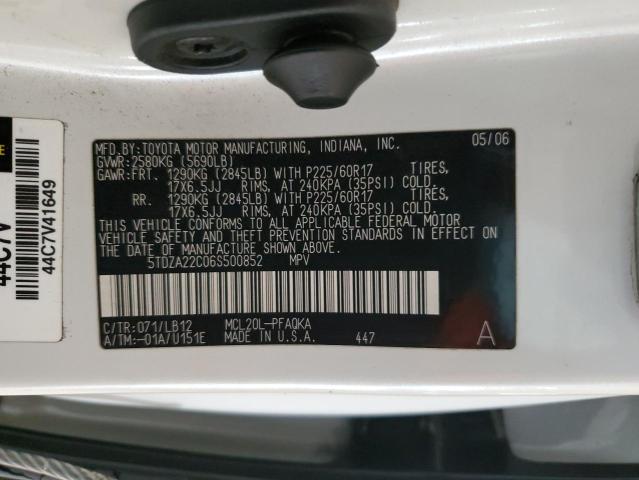 5TDZA22C06S500852 - 2006 TOYOTA SIENNA XLE WHITE photo 13