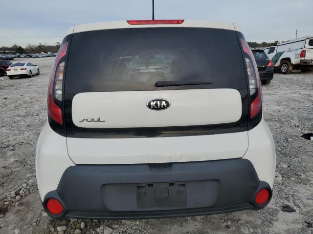 KNDJN2A28G7305569 - 2016 KIA SOUL WHITE photo 6