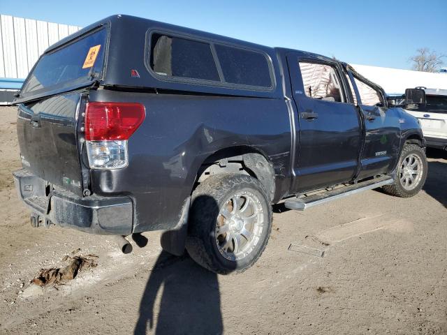 5TFDW5F11BX170374 - 2011 TOYOTA TUNDRA CREWMAX SR5 GRAY photo 3