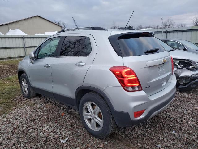 3GNCJLSB2LL222936 - 2020 CHEVROLET TRAX 1LT SILVER photo 2