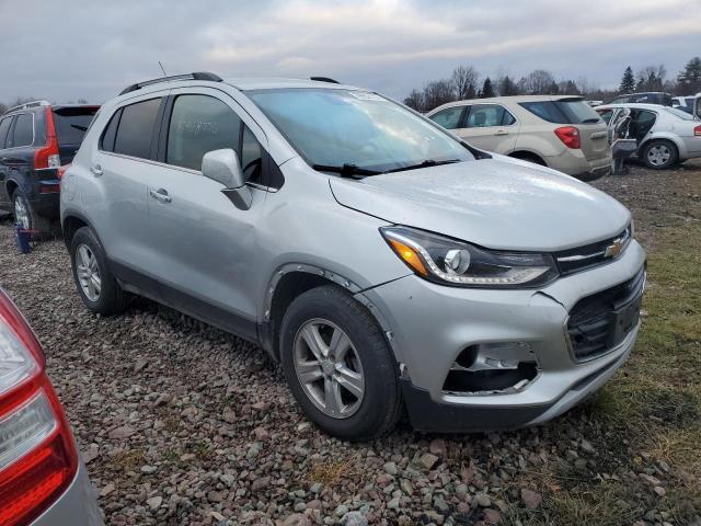 3GNCJLSB2LL222936 - 2020 CHEVROLET TRAX 1LT SILVER photo 4