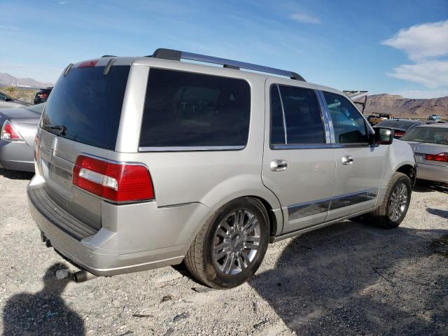 5LMFU285X7LJ12798 - 2007 LINCOLN NAVIGATOR SILVER photo 3