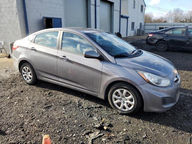 KMHCT4AE3DU563219 - 2013 HYUNDAI ACCENT GLS GRAY photo 4