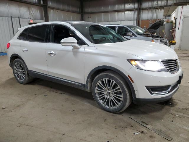 2LMTJ8LR2GBL23221 - 2016 LINCOLN MKX RESERVE WHITE photo 4