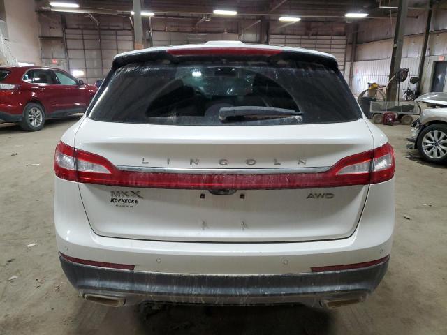 2LMTJ8LR2GBL23221 - 2016 LINCOLN MKX RESERVE WHITE photo 6