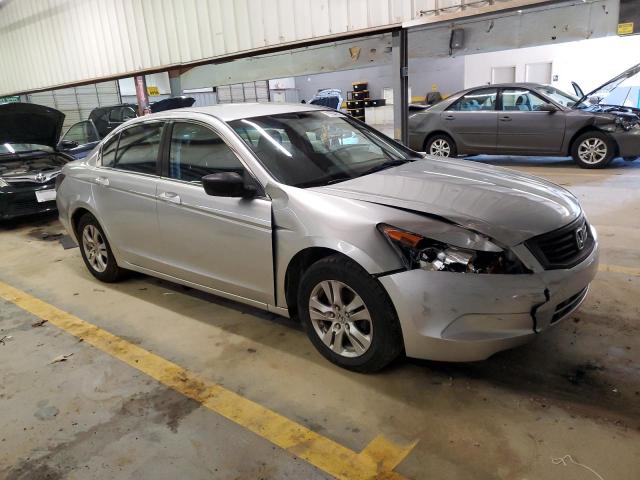 1HGCP2F4XAA136227 - 2010 HONDA ACCORD LXP SILVER photo 4