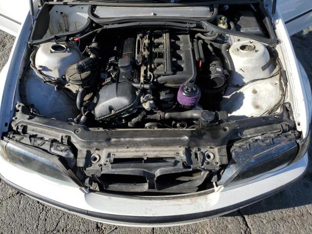 WBAEV33445KN98691 - 2005 BMW 325 I WHITE photo 12