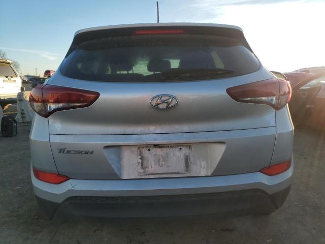 KM8J23A48JU736305 - 2018 HYUNDAI TUCSON SE SILVER photo 6