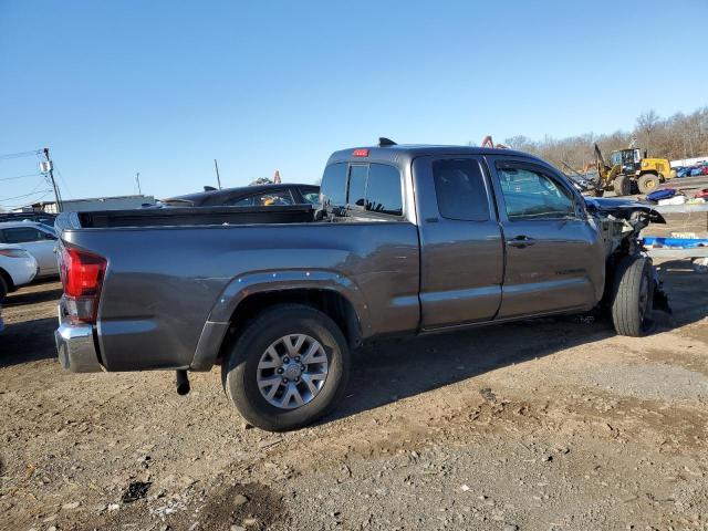 5TFSX5EN9JX063452 - 2018 TOYOTA TACOMA ACCESS CAB GRAY photo 3