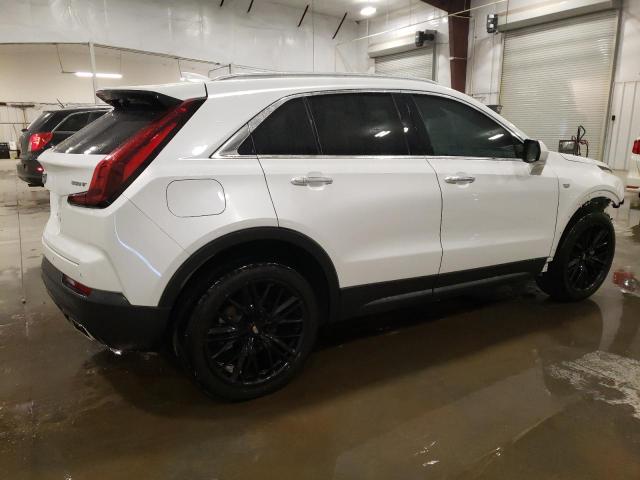 1GYFZBR49NF132450 - 2022 CADILLAC XT4 LUXURY WHITE photo 3