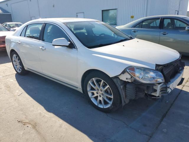 1G1ZE5E11BF108420 - 2011 CHEVROLET MALIBU LTZ თეთრი ფოტო 4