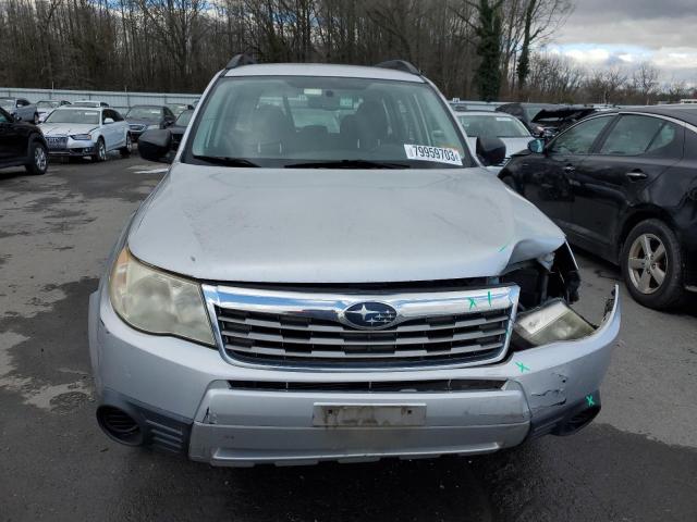 JF2SH6BC4AH806469 - 2010 SUBARU FORESTER XS Argent photo 5