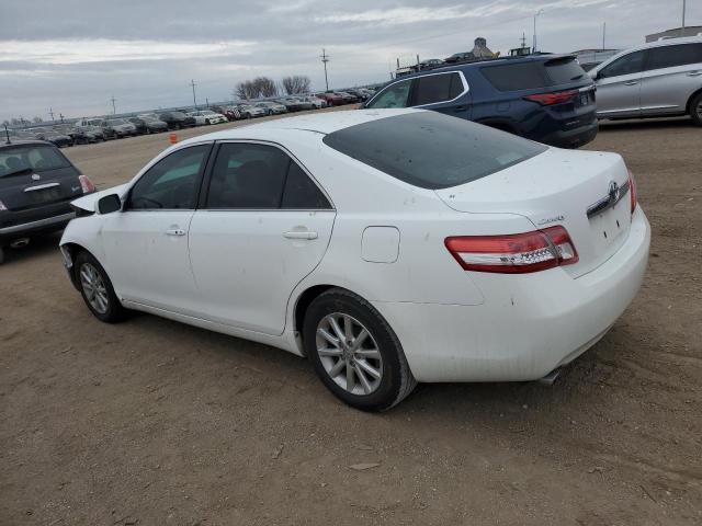 4T1BK3EK5BU630053 - 2011 TOYOTA CAMRY SE WHITE photo 2