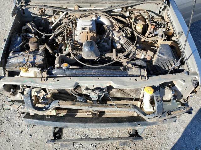 1N6MD26YX2C386374 - 2002 NISSAN FRONTIER KING CAB SC SILVER photo 11