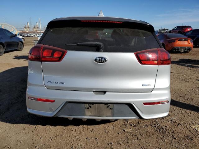 KNDCB3LC4H5046038 - 2017 KIA NIRO FE SILVER photo 6