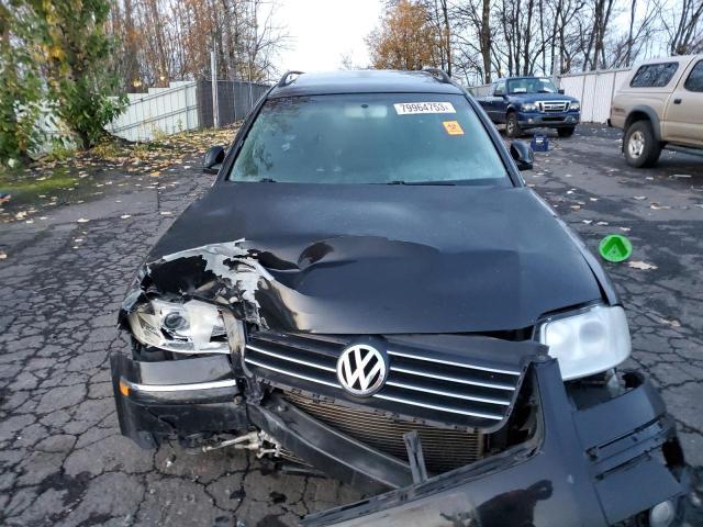 WVWVD63B34E227556 - 2004 VOLKSWAGEN PASSAT GLS BLACK photo 5