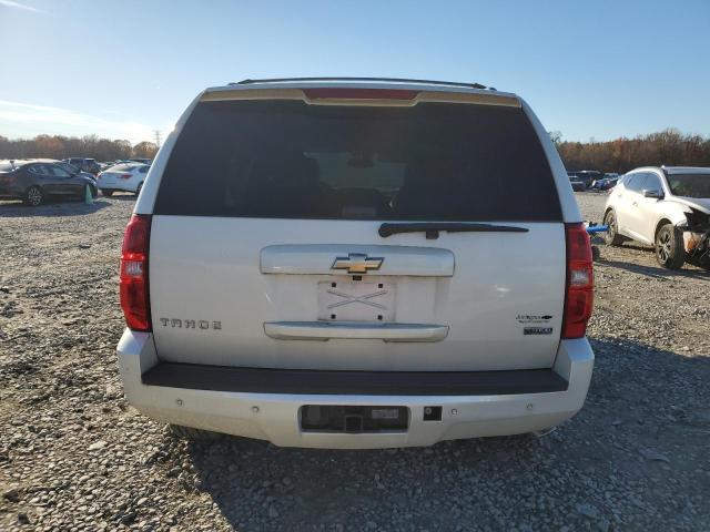 1GNFC13038R267005 - 2008 CHEVROLET TAHOE C1500 WHITE photo 6