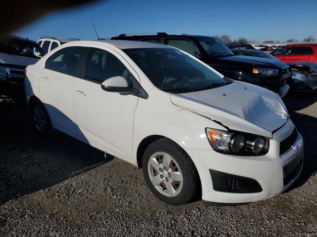 1G1JA5SH1G4102470 - 2016 CHEVROLET SONIC LS WHITE photo 4