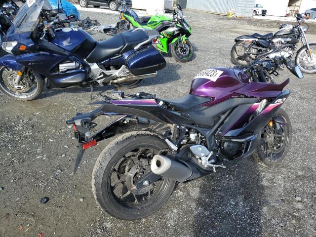 MH3RH18YXPK009899 - 2023 YAMAHA YZFR3 A PURPLE photo 4