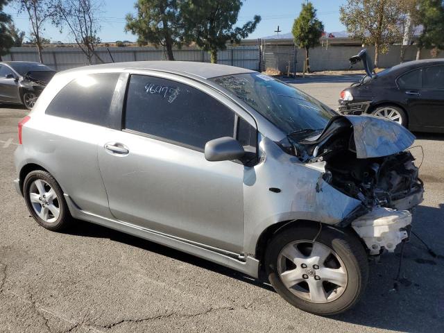 JTDJT923085201872 - 2008 TOYOTA YARIS SILVER photo 4