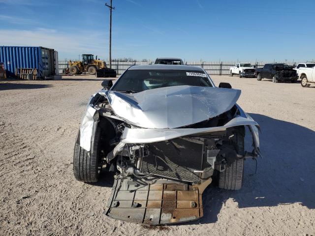 1G1FD1RS0J0121162 - 2018 CHEVROLET CAMARO LT SILVER photo 5