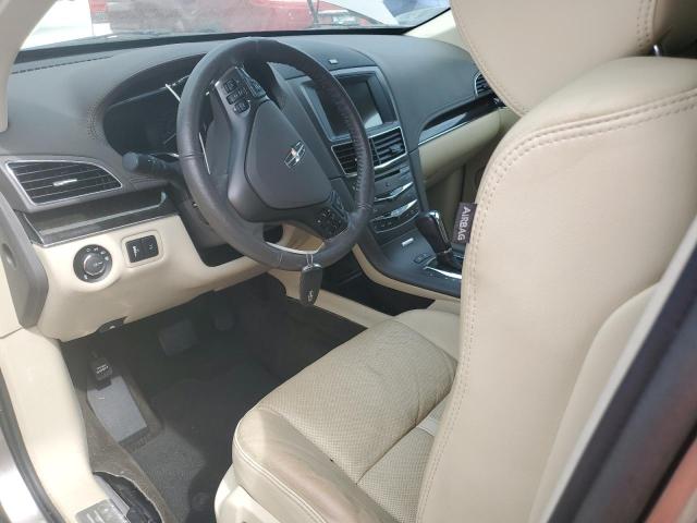 2LMHJ5AT0KBL01326 - 2019 LINCOLN MKT GOLD photo 8