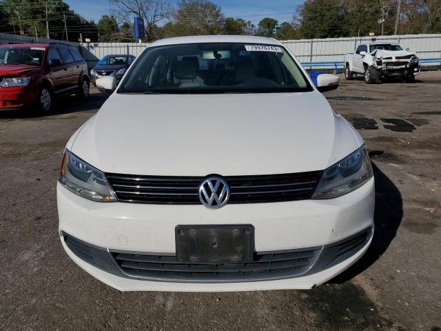 3VWDX7AJ6DM414722 - 2013 VOLKSWAGEN JETTA SE WHITE photo 5