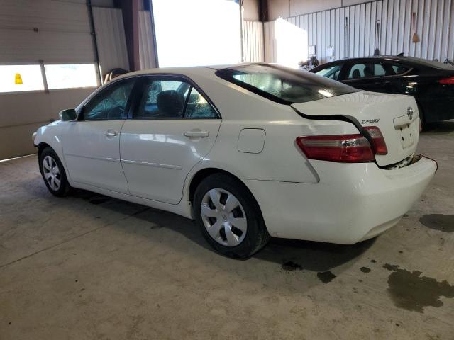 JTNBE46K673101171 - 2007 TOYOTA CAMRY CE WHITE photo 2