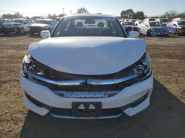 1HGCR2F79GA208838 - 2016 HONDA ACCORD EX WHITE photo 5