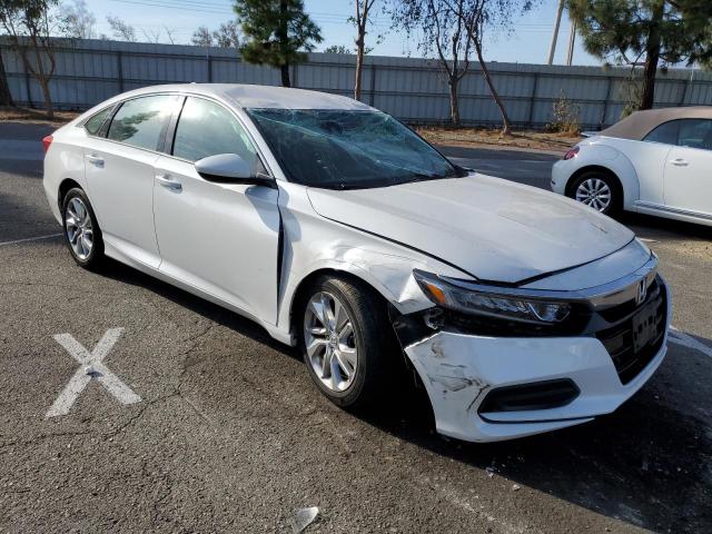 1HGCV1F13JA237745 - 2018 HONDA ACCORD LX WHITE photo 4