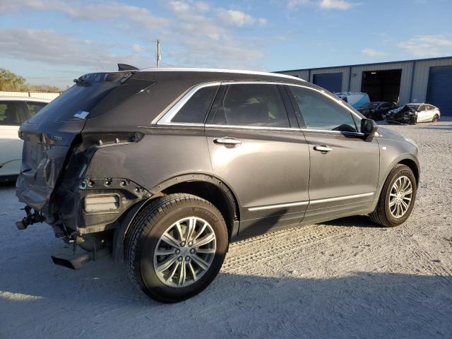 1GYKNCRS1JZ192892 - 2018 CADILLAC XT5 LUXURY GRAY photo 3