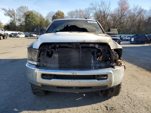 3C6UR5DL1GG308736 - 2016 RAM 2500 SLT თეთრი ფოტო 5