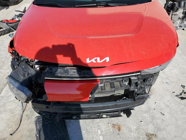 KNDJ23AU9N7155565 - 2022 KIA SOUL LX RED photo 12