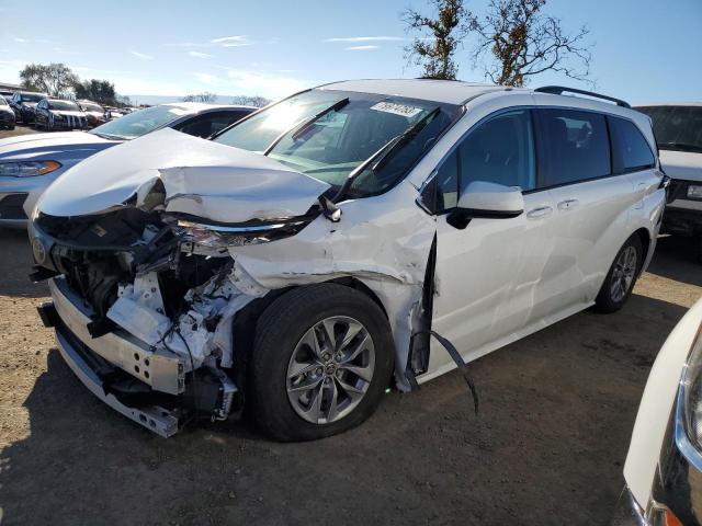 5TDKRKEC2NS103096 - 2022 TOYOTA SIENNA LE WHITE photo 1