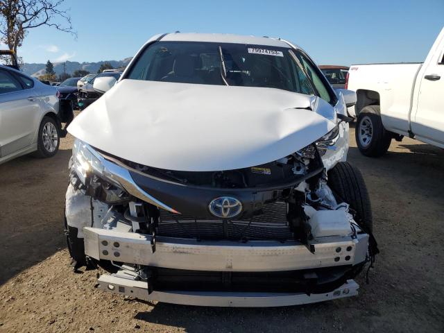 5TDKRKEC2NS103096 - 2022 TOYOTA SIENNA LE WHITE photo 5