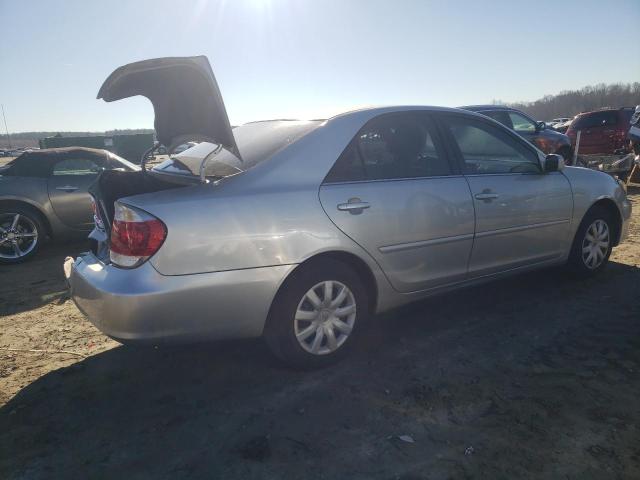 4T1BE32K55U060507 - 2005 TOYOTA CAMRY LE GRAY photo 3