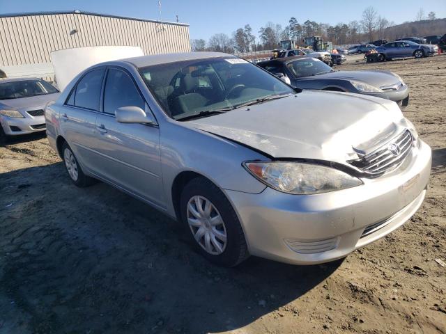 4T1BE32K55U060507 - 2005 TOYOTA CAMRY LE GRAY photo 4