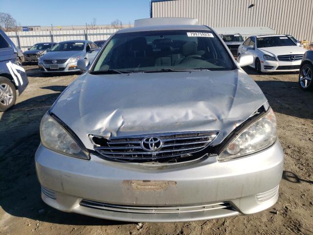 4T1BE32K55U060507 - 2005 TOYOTA CAMRY LE GRAY photo 5