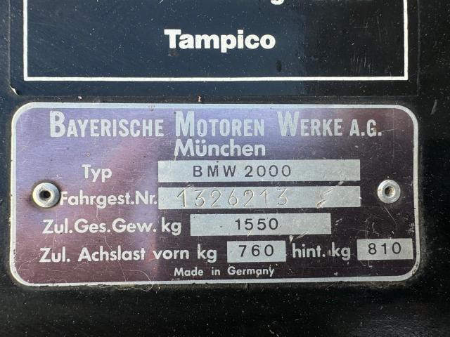 1326213 - 1967 BMW 2000 GOLD photo 10