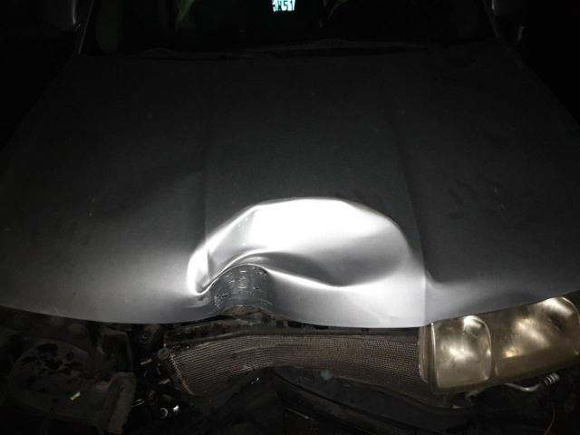 5GZCZ63415S807447 - 2005 SATURN VUE SILVER photo 11