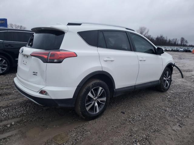 2T3RFREV6GW537430 - 2016 TOYOTA RAV4 XLE WHITE photo 3