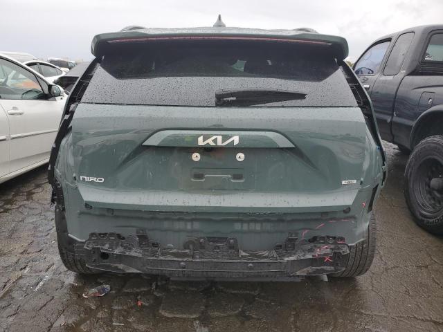 KNDCR3LE2P5059429 - 2023 KIA NIRO EX GREEN photo 6